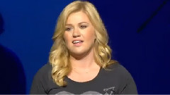 Kelly Clarkson - Walmart Shareholders 2013