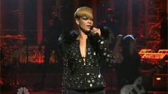 Rihanna - Hard Saturday Night