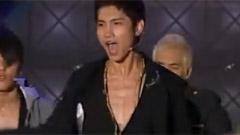 东方神起 - Hey！