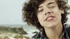 One Direction - What Makes You Beautiful