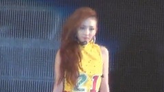 2NE1,Sandara Park - Kiss