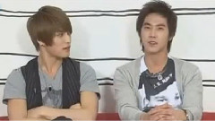 东方神起 - Stand By U