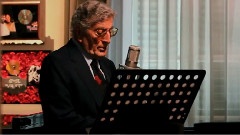 Tony Bennett - Stranger In Paradise