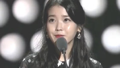 IU - IU获最受欢迎Vocalist - 2014MAMA 现场版 14/12/03
