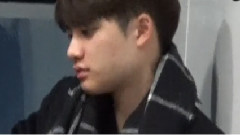 EXO,EXO-K - 香港机场到达休息室