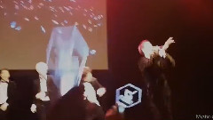 Block B - Nice Day Dance Mirror