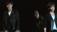 郑允浩,东方神起 - Scream