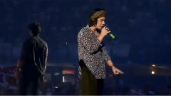 One Direction - Kiss You