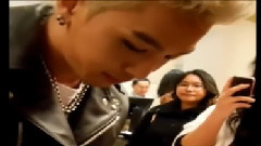 太阳(Bigbang) - Signing Autographs