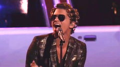 Mark Ronson,Bruno Mars - Uptown Funk