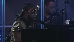 T-Pain - Performs Drowning Again