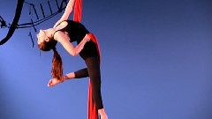 舞蹈视频 - 15 Year Old Aerial Dancer And Choreographer