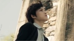 金在中 - ELLE Fashion Film