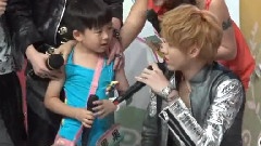 EXO-M - 果果向M队提问题