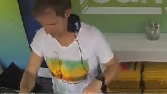 Armin Van Buuren - Alone