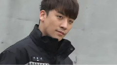 胜利(Bigbang) - SBS < Angel Eyes > 海报拍摄现场