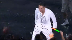 刘德华 - 不需要爱情 Unforgettable Concert