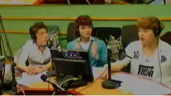 Super Junior - Kiss The Radio