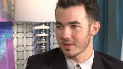 Jonas Brothers - Pop The Question