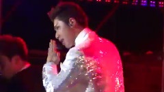 东方神起 - Keep Your Head Down