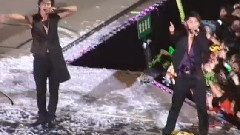 东方神起 - Somebody To Love