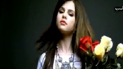 Selena Gomez - The Scene Falling Down