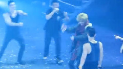 EXO,Super Junior - Kris Dancing
