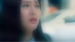 Krystal(f(x)),CNBLUE,f(x) - 轻咬下唇