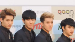 EXO - 红地毯