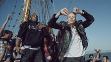 Macklemore & Ryan Lewis,Demi Lovato - Macklemore & Ryan Lewis - Cant  Hold Us 高清官方版