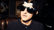 Dave Days,周笔畅 - Dave Days -  Blurred Lines