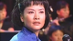 彭丽媛 - 绣红旗 & 没有眼泪没有悲伤 & 洪湖水浪打浪 & 天边有颗闪亮的星