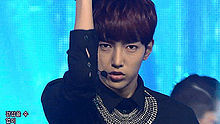 A-JAX,2NE1 - A-Jax - 要疯了 20130721 人气歌谣 现场版