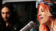 Bonnie McKee - Medley 电台现场不插电版