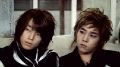 东方神起,Super Junior - Show Me Your Love