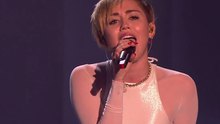 Miley Cyrus - 麦粒EMA深情现场