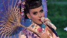 凯蒂·佩里 - Unconditionally AMA全美音乐奖2013现场版
