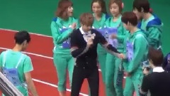 EXO,EXO-K,EXO-M - 采访 & 空翻