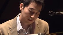 李闰珉 - 李闰珉 - Love Me 现场版