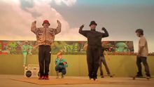 Elmo Magalona,Enrique Gil,Apl.De.Ap,Sarah Geronimo - Do The Moves