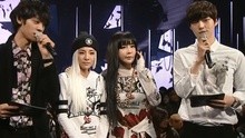 2NE1 - 2NE1采访CUT 现场  14/03/20