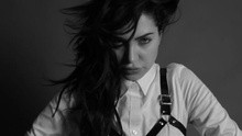 Porcelain Black,Krewella - One Woman Army 歌词版