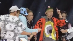 SHINee - Interview & Dream Girl & Beautiful