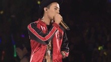 权志龙,少女时代 - G-Dragon-One Of A Kind 现场