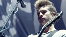 The Vamps - Girls On TV 现场歌词版