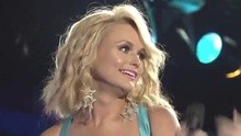 Meghan Trainor,Miranda Lambert - All About That Bass CMA现场版 2014