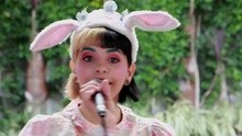 Melanie Martinez - Dollhouse PerezHilton现场版
