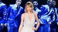Taylor Swift - Out Of The Woods 1989世界巡演美国底特律站现场版 2015