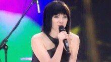 Carly Rae Jepsen - Call Me Maybe Summertime Ball现场版 2015