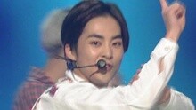 EXO - EXO - LOVE ME RIGHT 现场版
